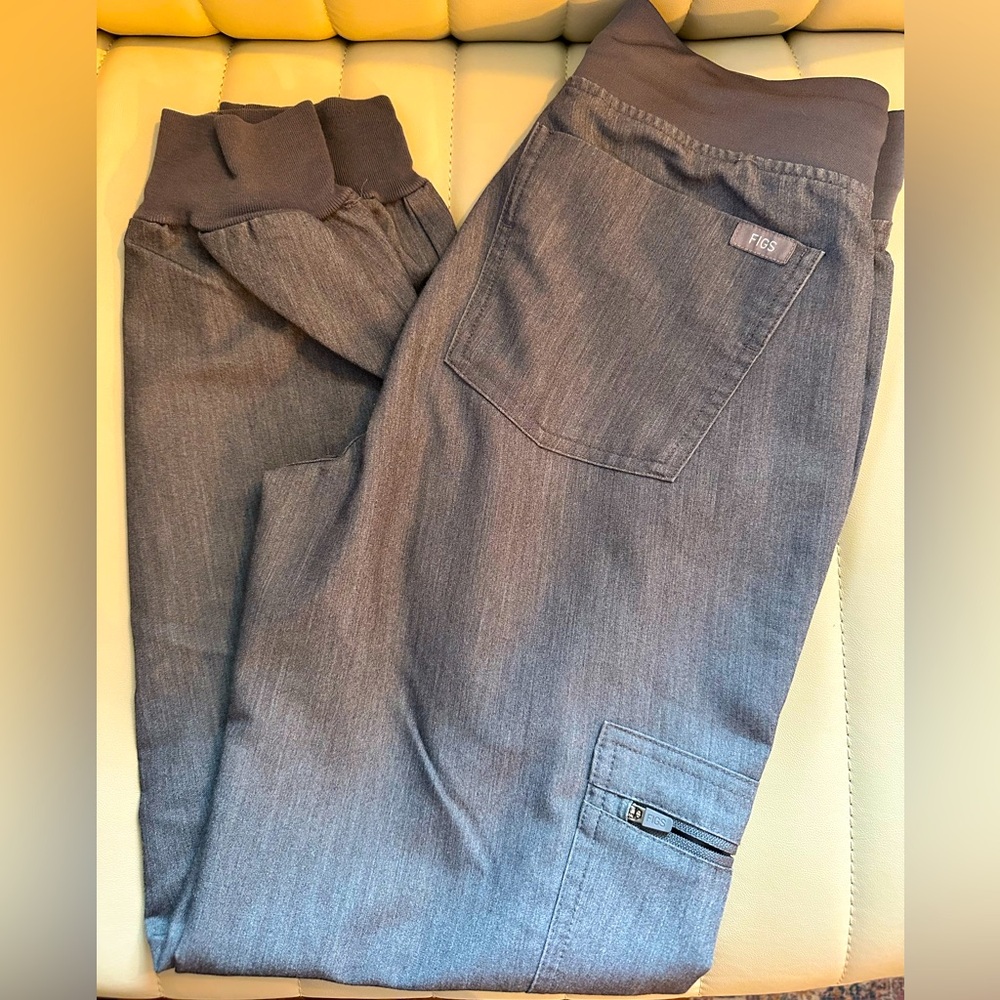 Figs jogger scrub pants. XXSP. Grey.